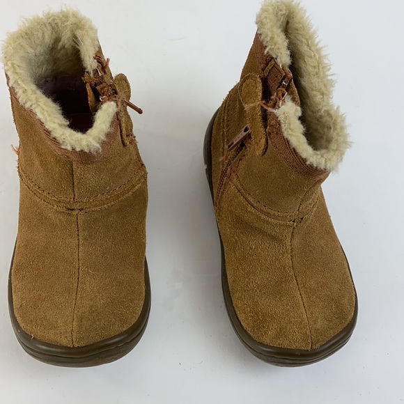 Stride Rite girls suede booties Size 5.5 - Picture 3 of 8